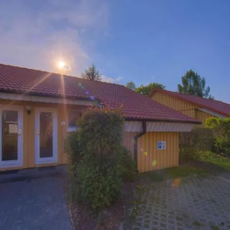 Urlaub Im Gruenen - Doppelbungalow Mit Terrasse Im Mirow *