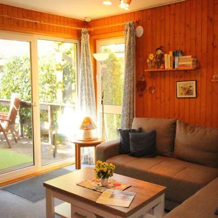 Urlaub Im Gruenen - Doppelbungalow Mit Terrasse Im Mirow Ferienhaus Granzow