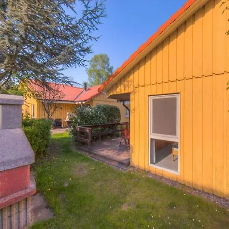 Urlaub Im Gruenen - Doppelbungalow Mit Terrasse Im Mirow Granzow